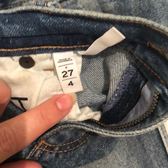 Loft capris - Picture 4 of 4